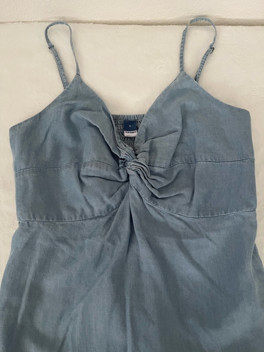 CLOSET CLOSEOUT SALE - Old Navy Light Blue Lyocell Twist-Front Top/Cami - Picture 7 of 8
